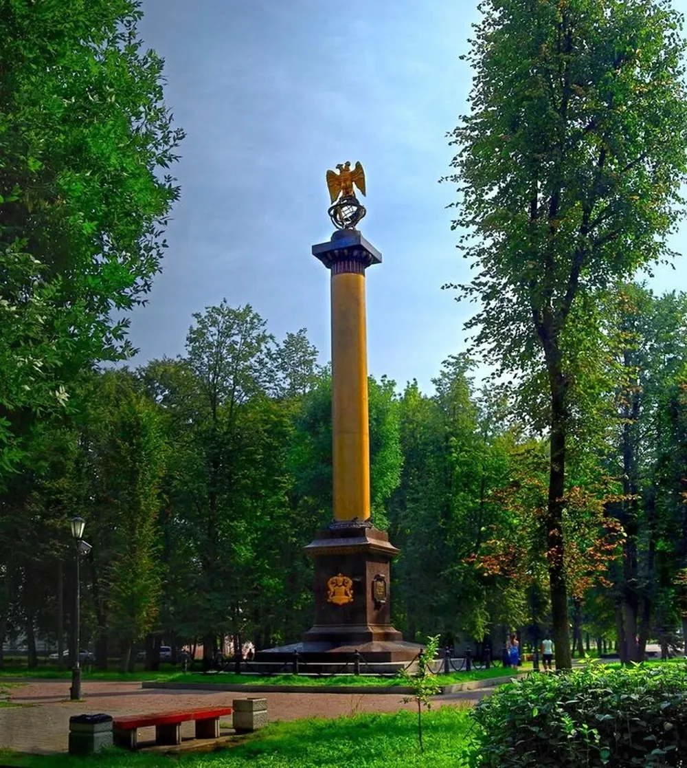 Сборная обзорная экскурсия по городу: 