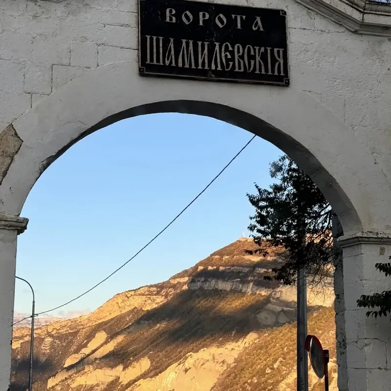 Групповая экскурсия в Гуниб – «аул, парящий в облаках», с посещением Салтинского подземного водопада.