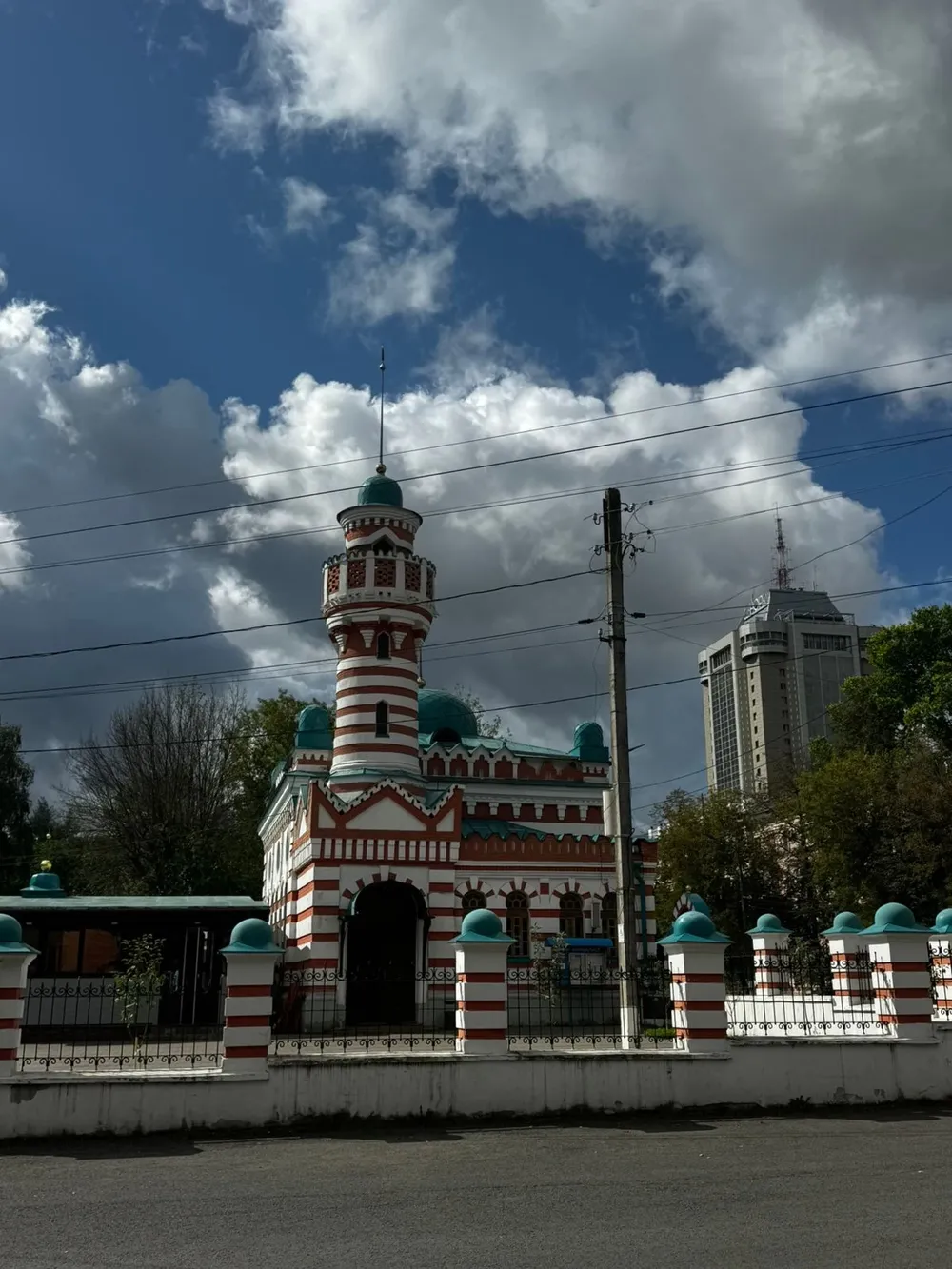 Откройте Тверь заново: незабываемая экскурсия от мечети до костела 