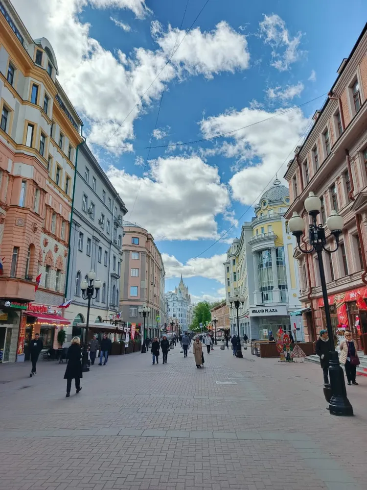 Старый Арбат - от прошлого к настоящему
