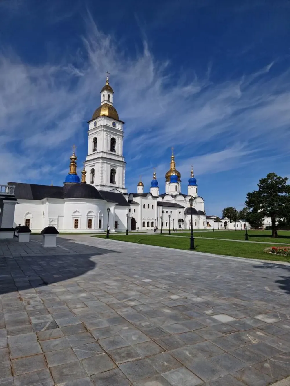 Тобольский кремль: архитектурное чудо и колыбель сибирских легенд.