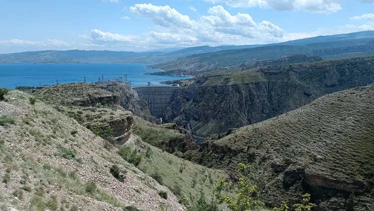 Сулакский каньон и бархан из культового фильма — за один день. Авторская экскурсия из Махачкалы и Каспийска