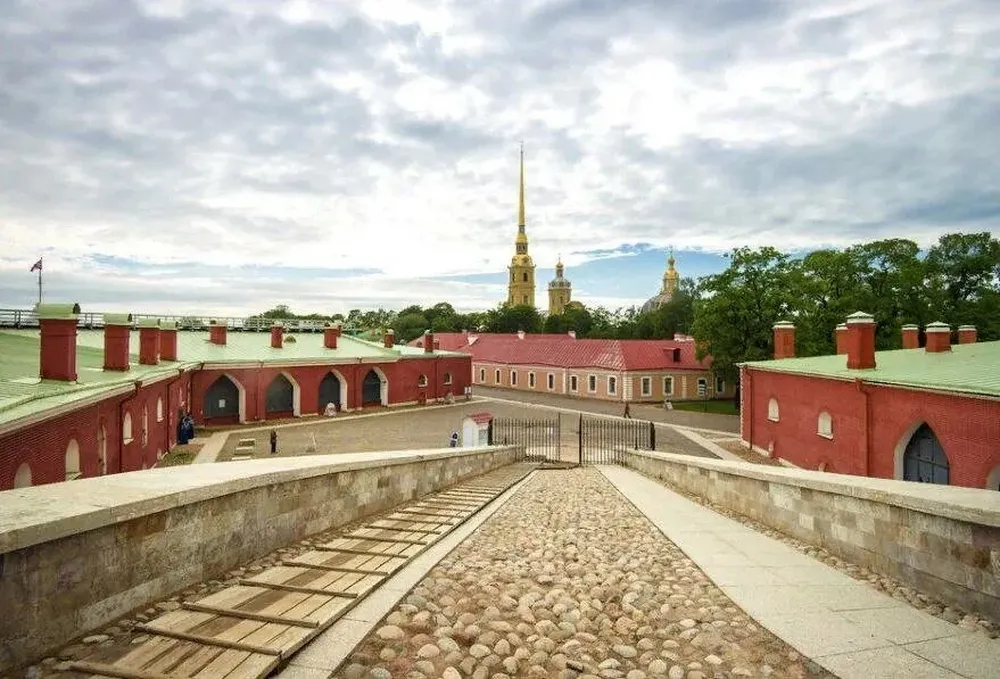 Экскурсия по Петропавловской крепости