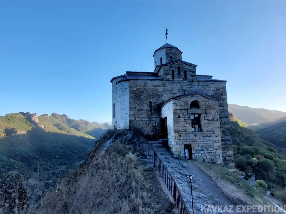 Путешествие на Домбай, Сырные пещеры и Уллу-Муруджу из Пятигорска