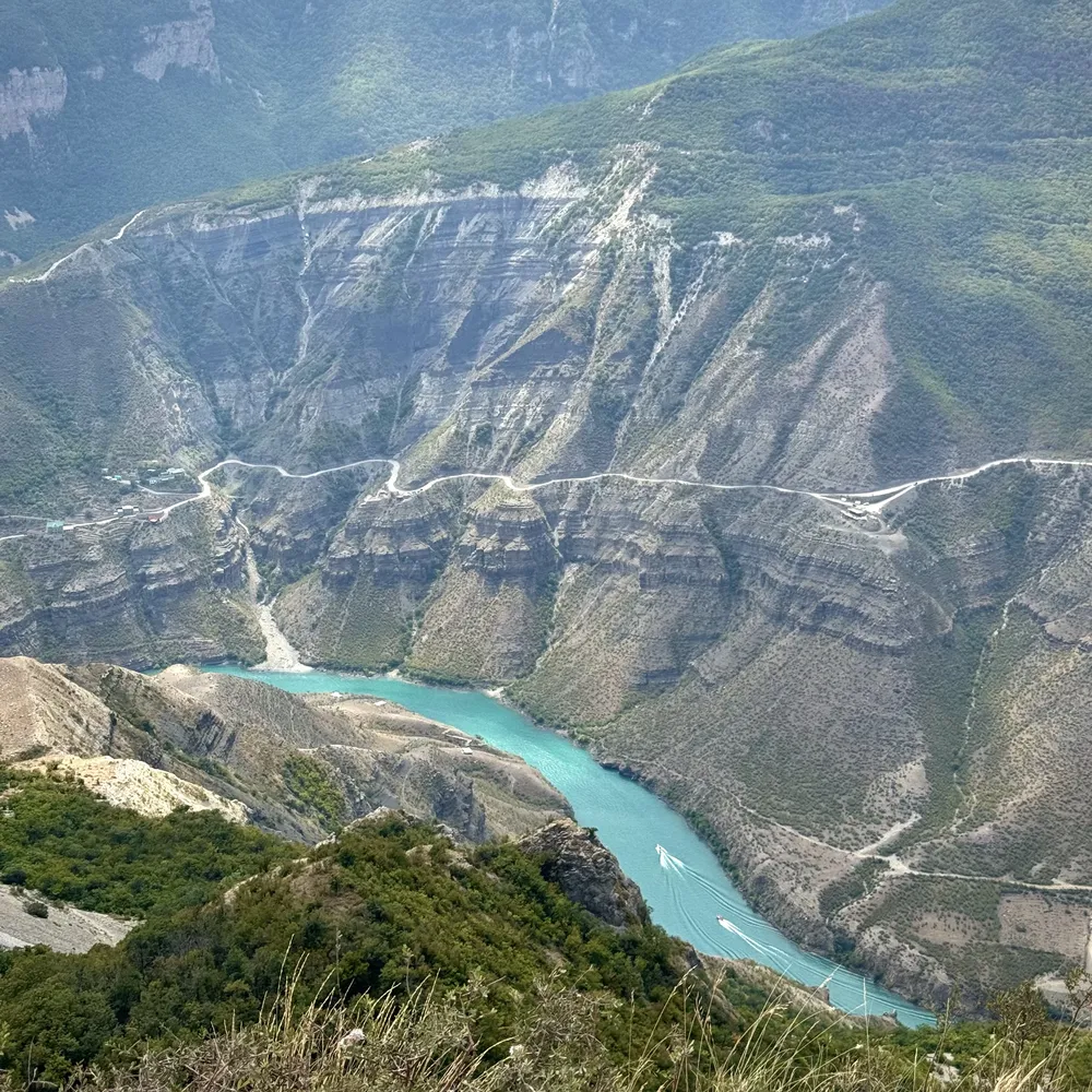 Сулакский каньон и бархан 