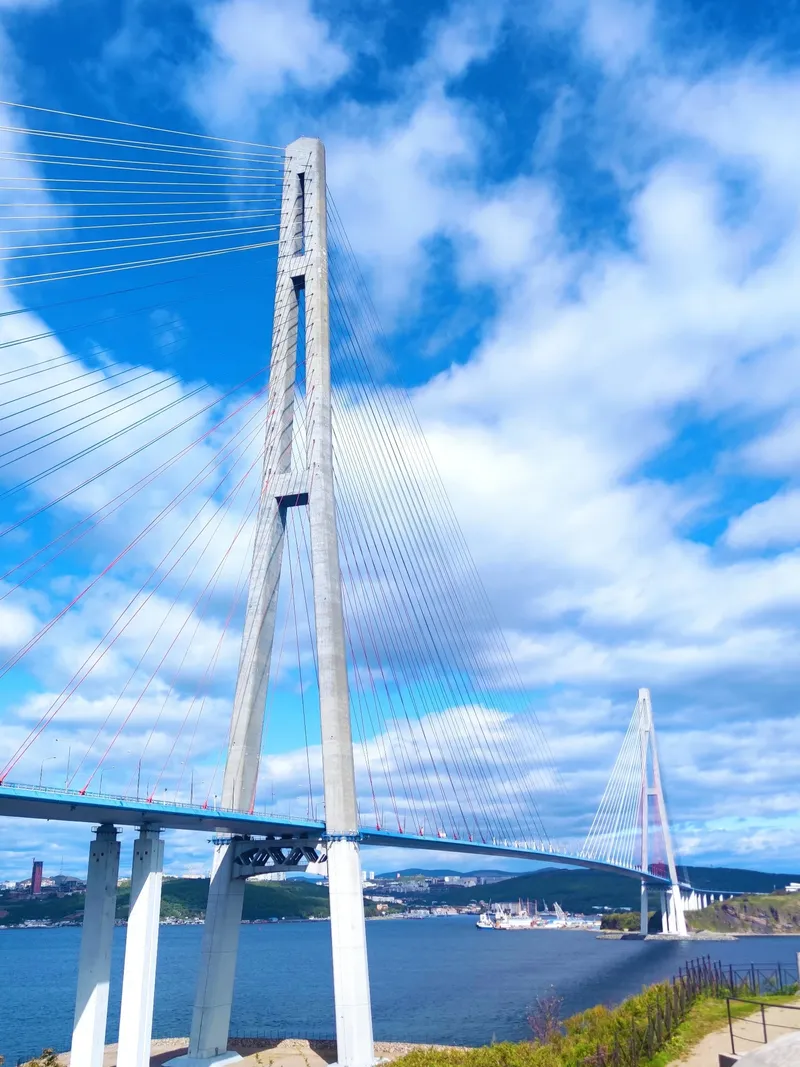 Экскурсия на бухту Стеклянная и Русский остров