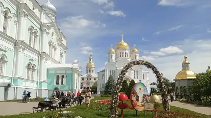 Однодневная автобусная экскурсия в Дивеево и Арзамас из Нижнего Новгорода