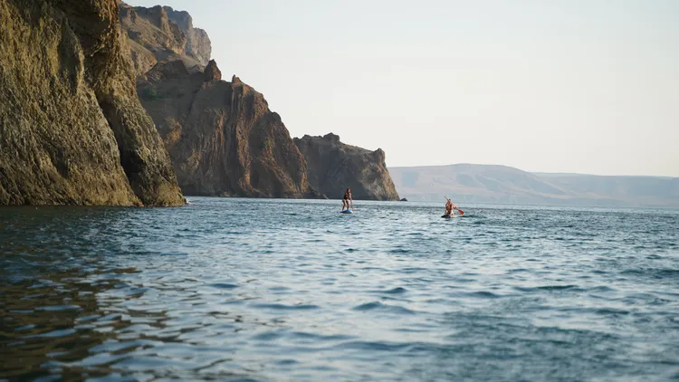 Уникальный SUP-рассвет на Золотых воротах потухшего вулкана