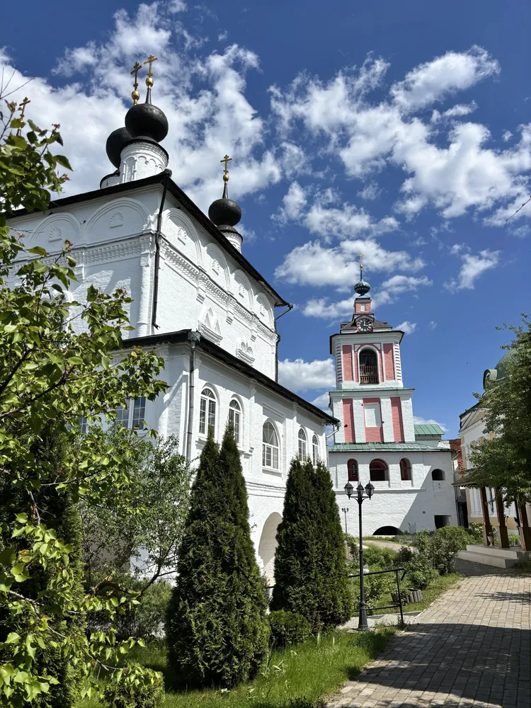 Южное Подмосковье: Ступино, Белопесоцкий монастырь, Городище, усадьба в Алешково.