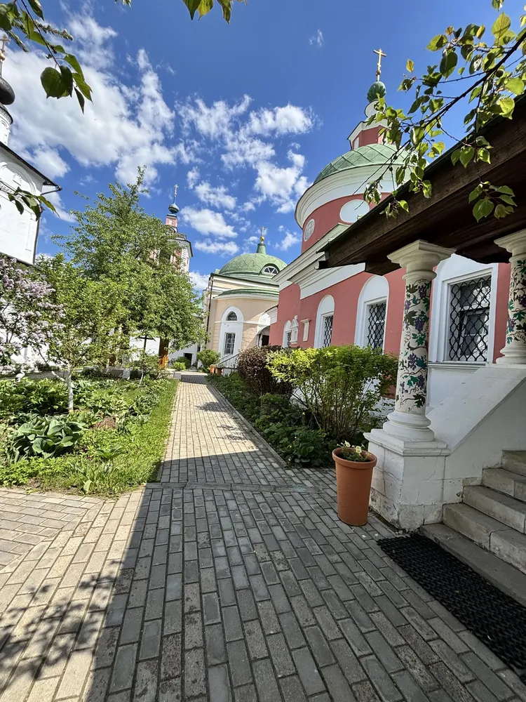 Южное Подмосковье: Ступино, Белопесоцкий монастырь, Городище, усадьба в Алешково.