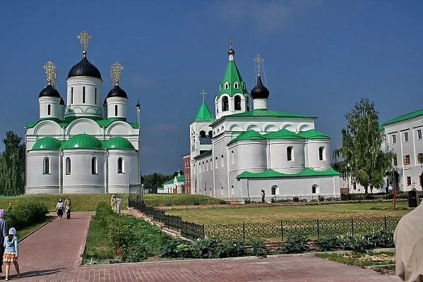 Прогулка по Мурому: святые, купцы и калачи.