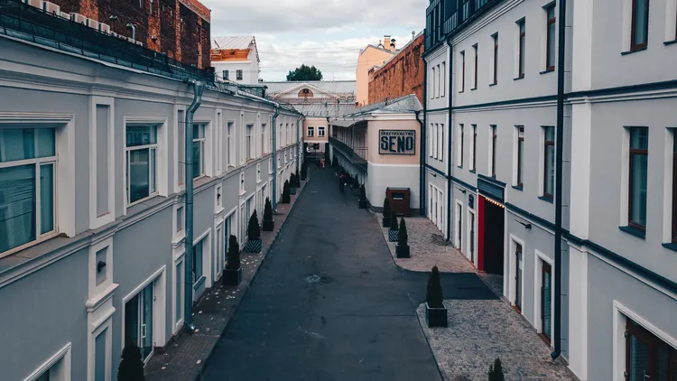 Петербург без скучных дат: необычная обзорная экскурсия