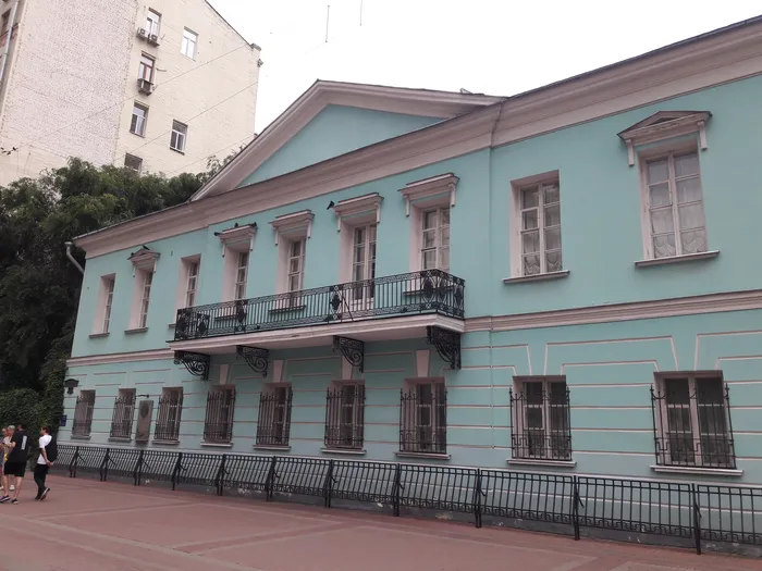 Гуляем по Арбату, влюбляемся в Москву