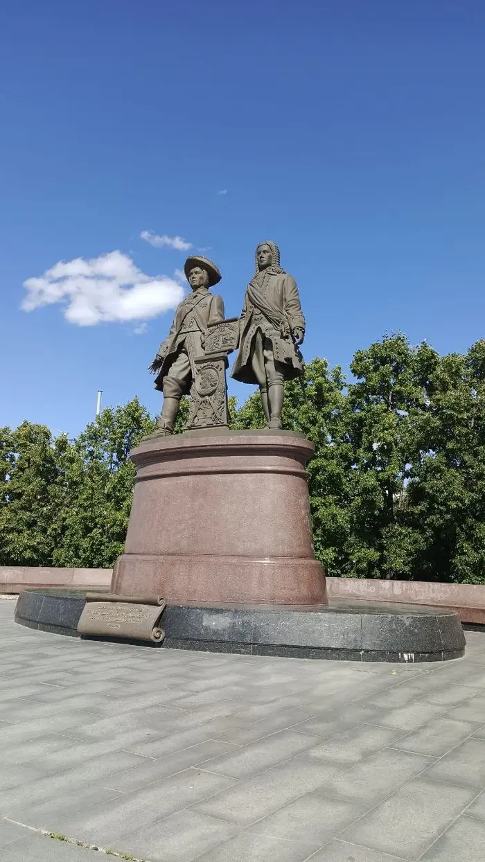 Вся соль Екатеринбурга: прогулка по уральской столице без воды и скуки