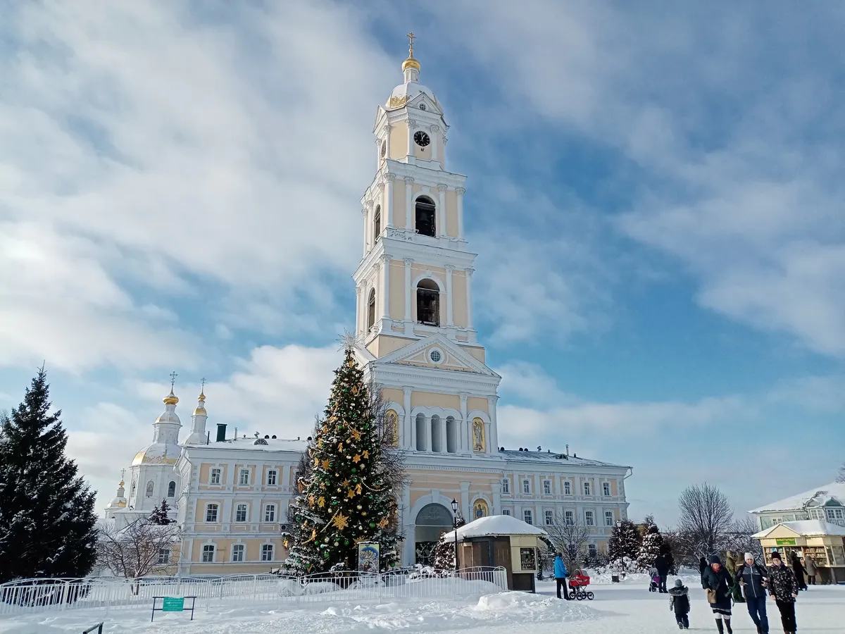 Дивеево: оазис веры и чудес в России. Четвертый удел Богородицы.