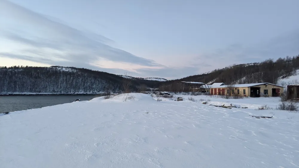 Погружение в ледяную сказку: заполярный дайвинг для смелых!