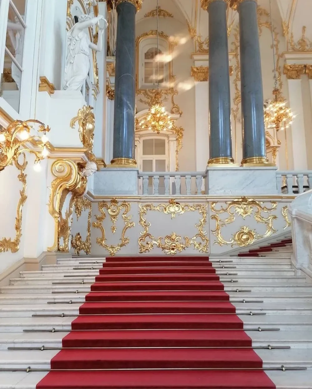 Из Москвы в Санкт-Петербург за один день – успеть всё и даже больше!