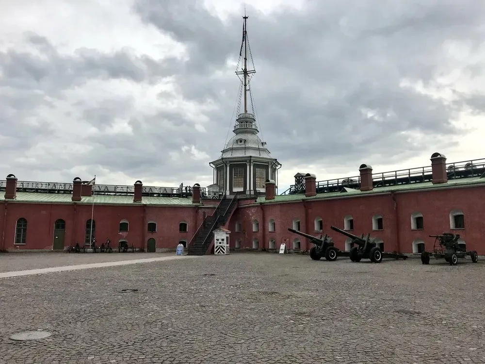 Экскурсия по Петропавловской крепости