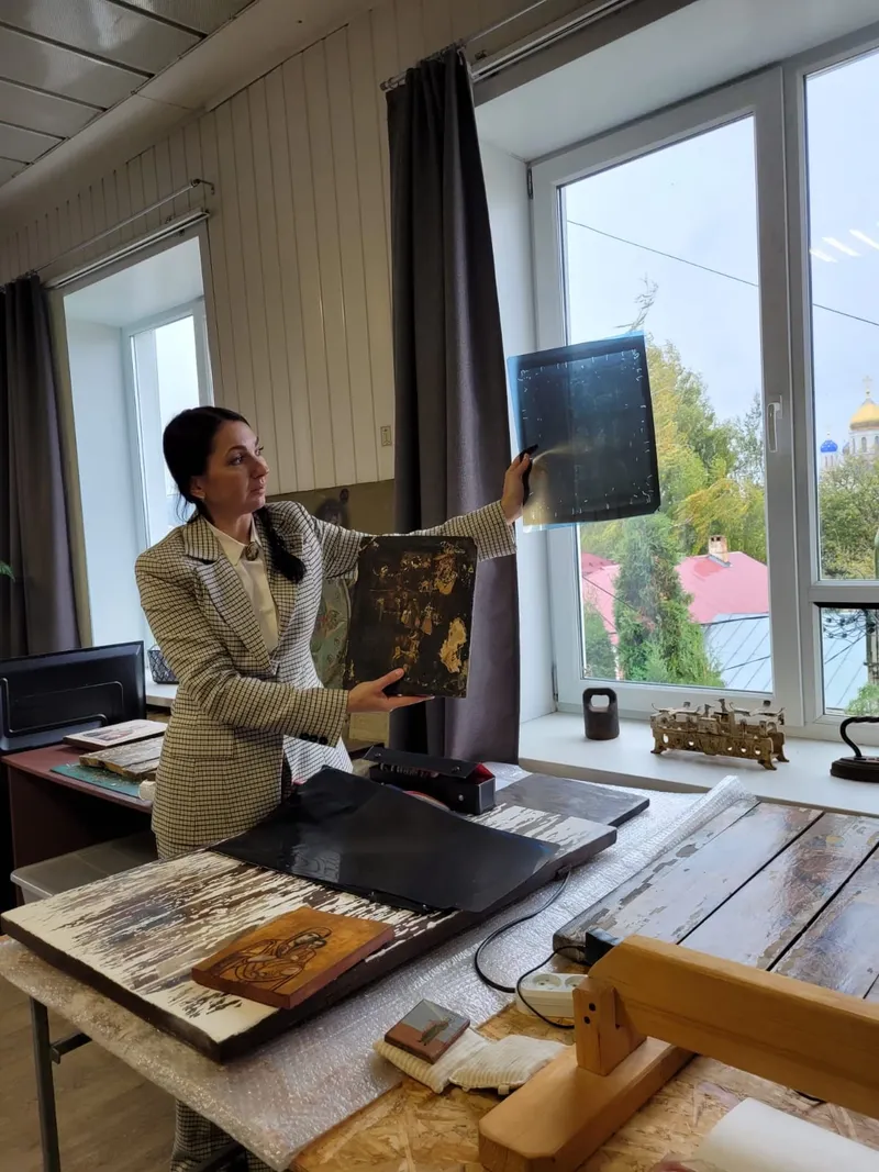 Экскурсия в реставрационную мастерскую икон