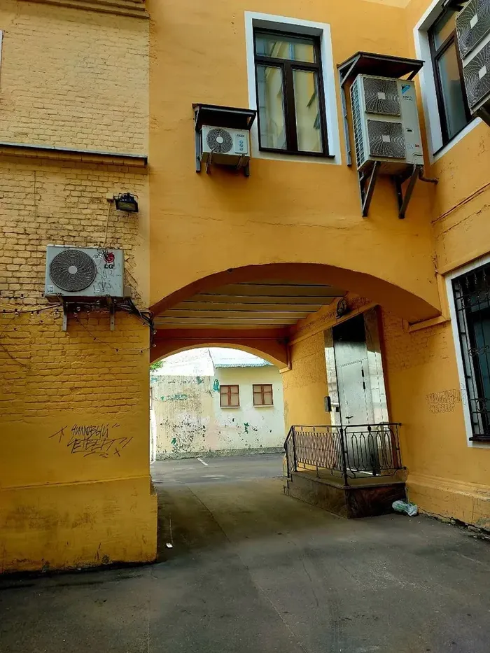 Антифасадная Мясницкая