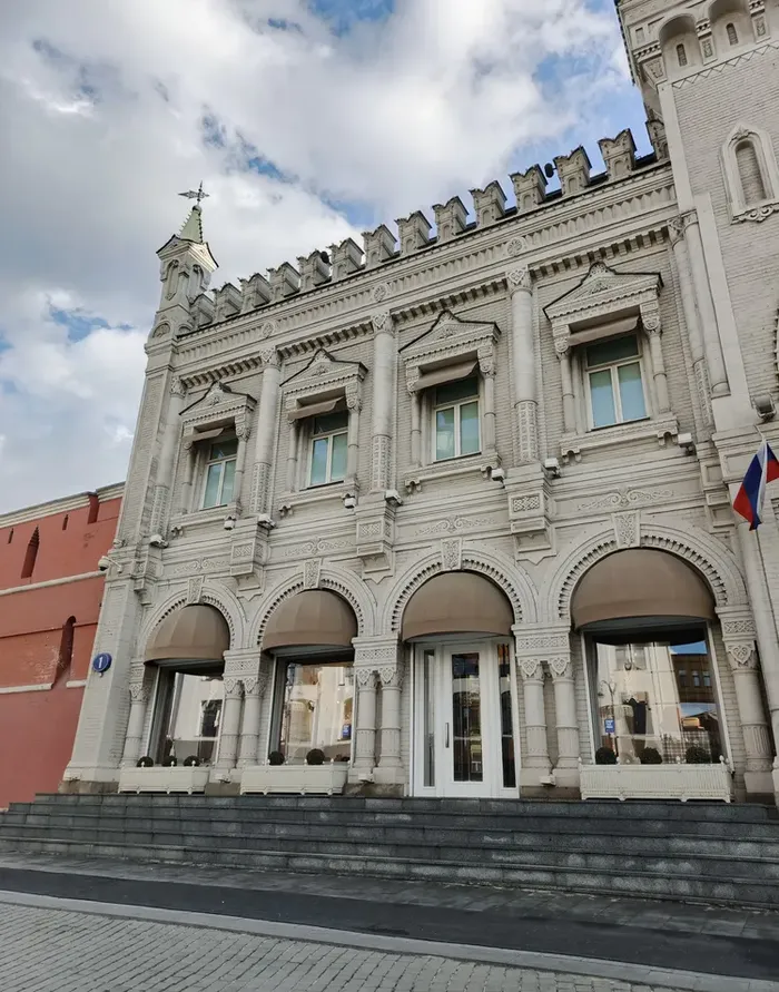 По следам древней крепостной стены Китай-города