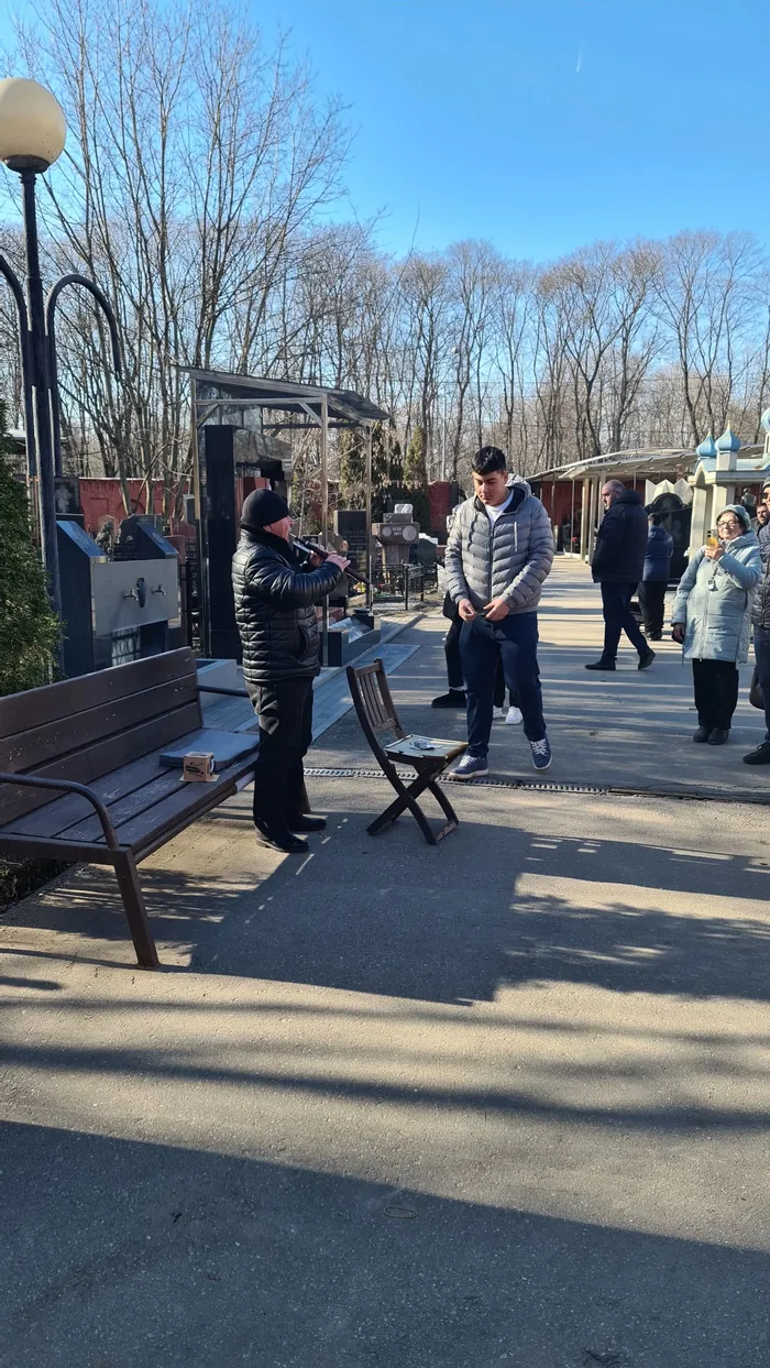 Есть ли жизнь на Ваганьковском кладбище? Часть 1