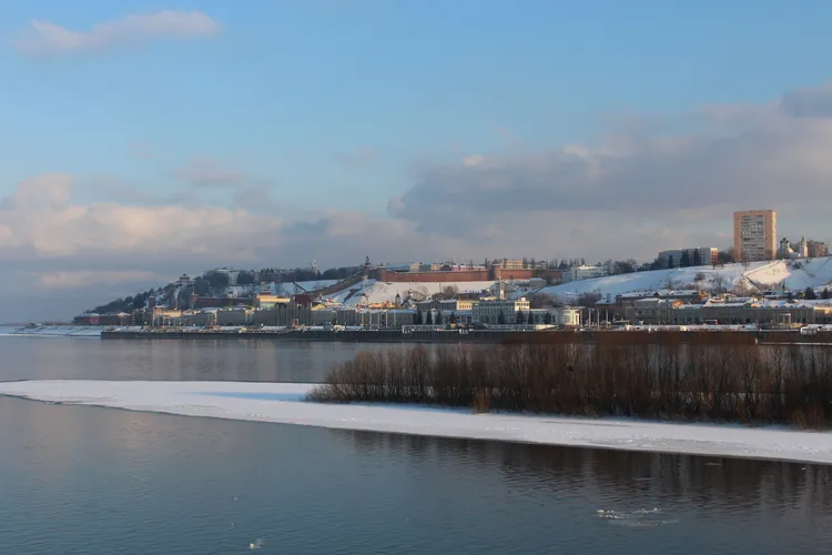 Нижегородская Ярмарка и знаменитая Стрелка - место слияния Оки и Волги
