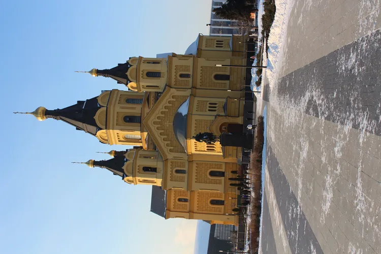 Нижегородская Ярмарка и знаменитая Стрелка - место слияния Оки и Волги