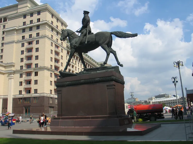 Александровский сад и Красная площадь