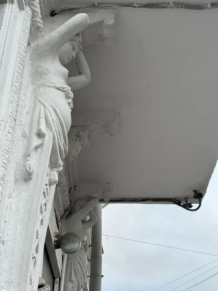 Публичные и не очень дома Сретенки