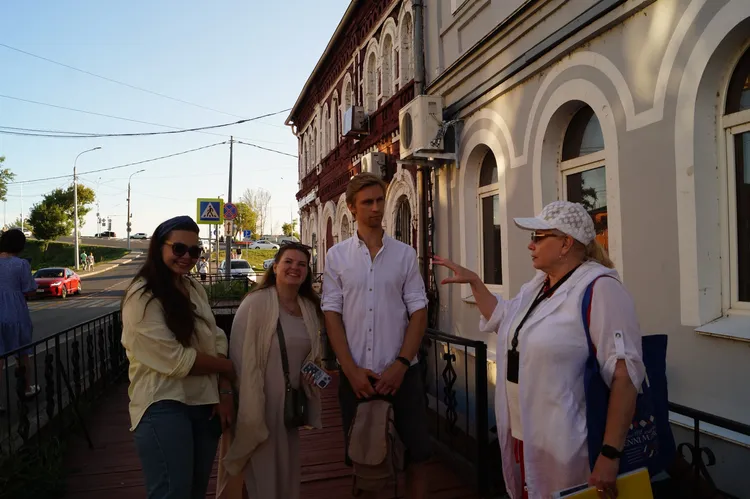 Ярмарочный калейдоскоп. Экскурсия по Нижегородской Ярмарке