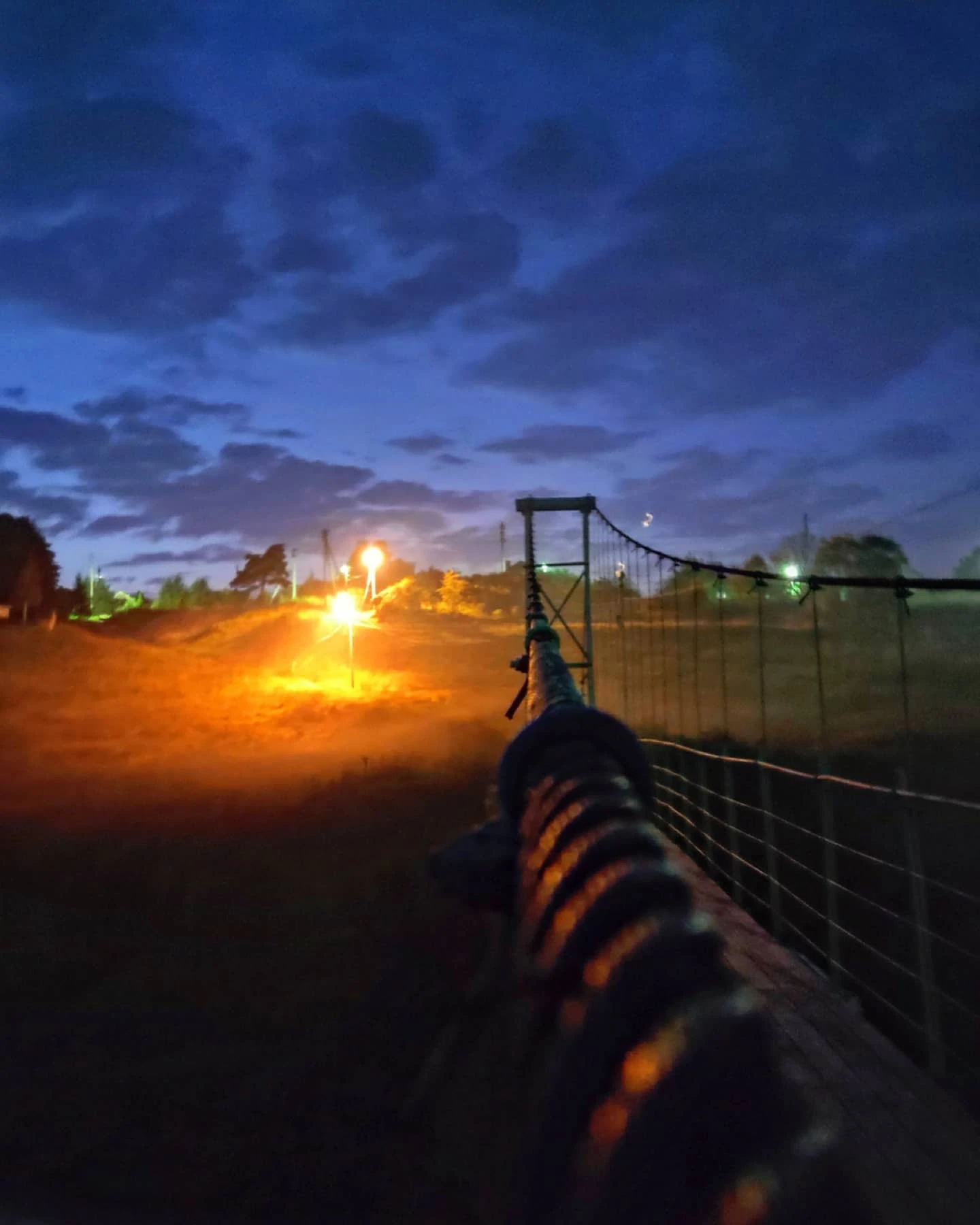 50 оттенков эмоций: красочный вояж по подвесным мостам