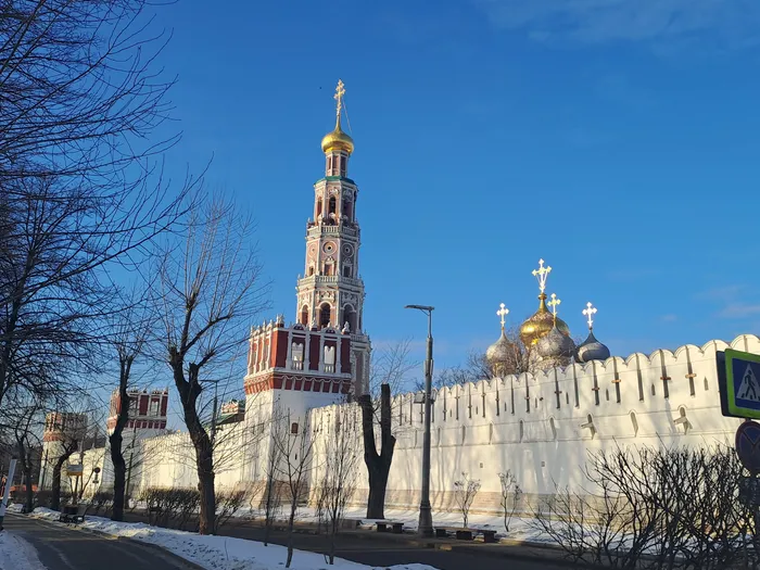 Новодевичий монастырь: шедевр русского зодчества