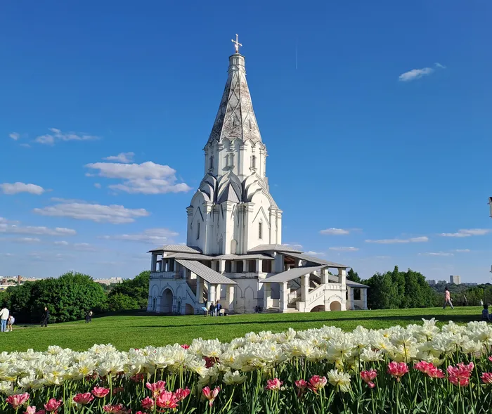 Царский быт, династические драмы и мистика в усадьбе Коломенское
