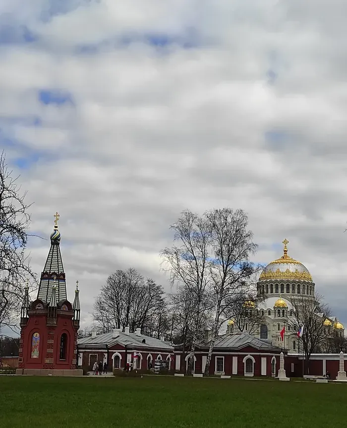 Поездка в Петергоф и Кронштадт символы Петровской эпохи