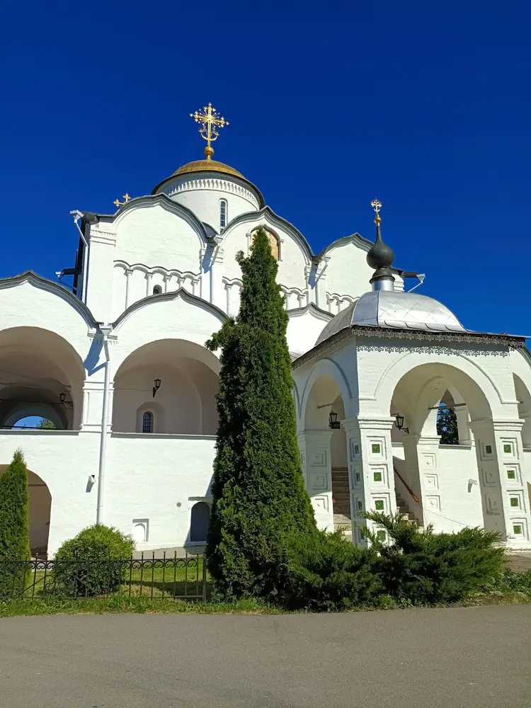 В древний Суздаль из Владимира: красочный авторский маршрут на автомобиле заказчика