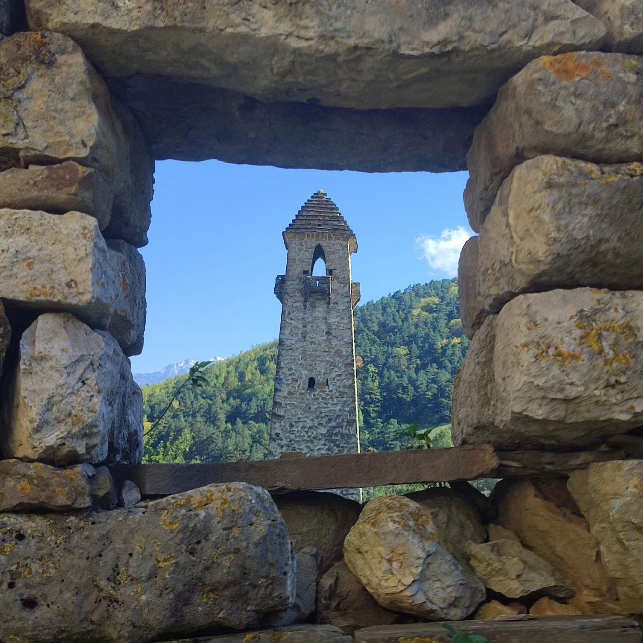 Чарующая Ингушетия: древние башни и ароматный чай в лучах заката. Выезд из Владикавказа