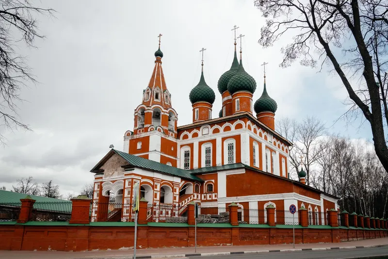 Сборная обзорная экскурсия по городу: 