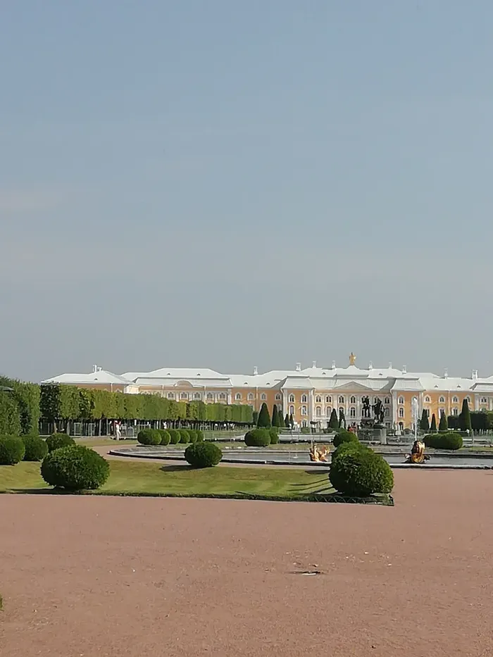 Поездка в Петергоф и Кронштадт символы Петровской эпохи