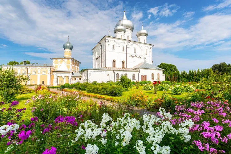 Действующие женские монастыри под Великим Новгородом