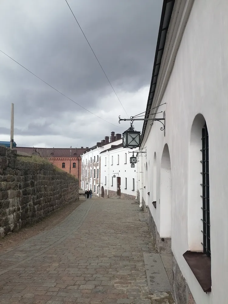 Выборгский замок — сердце города, форпост между Западом и Востоком