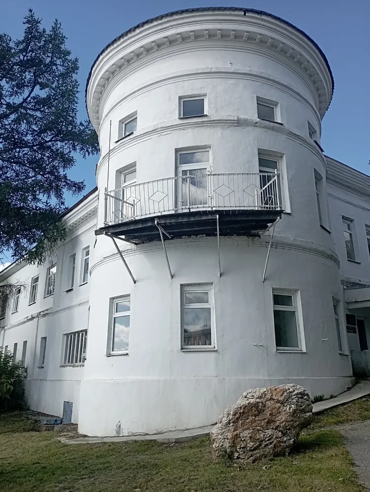 Самоцветы и легенды Урала: купеческий Реж и его окрестности