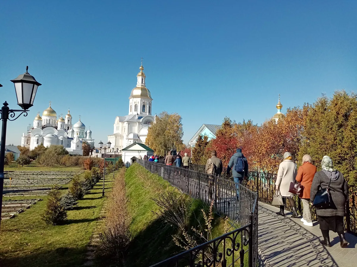 Дивеево: оазис веры и чудес в России. Четвертый удел Богородицы.